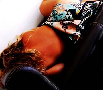 Public Photo of femmina19