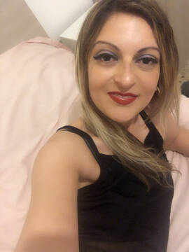 Public Photo of HotLucy