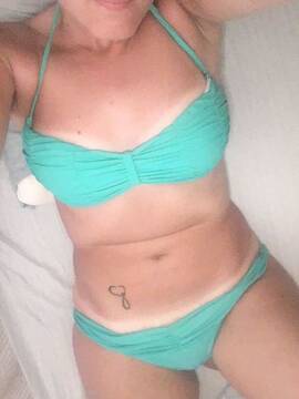 Public Photo of blodymaryl87