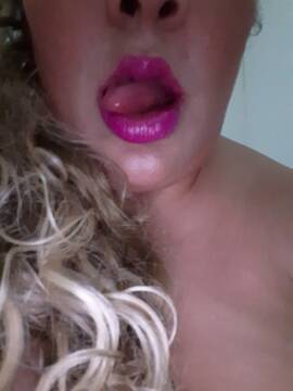 Public Photo of Esmeralda--