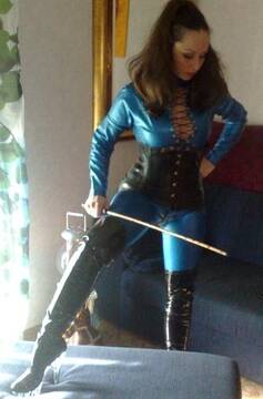 Public Photo of DeaSuprema