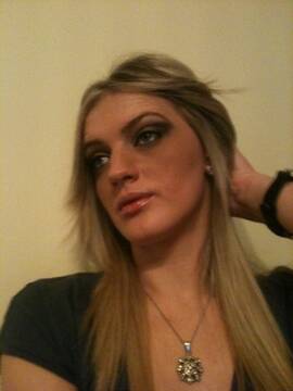 Public Photo of Monella_Vagabonda